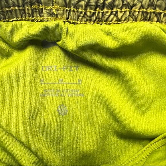 Nike Kids  Dri-Fit Running Training  Athletic Sporty Shorts  Sz M - Picture 3 of 10
